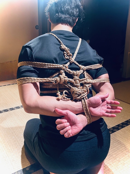 MATSU（マツ） 🪢緊縛って…🪢